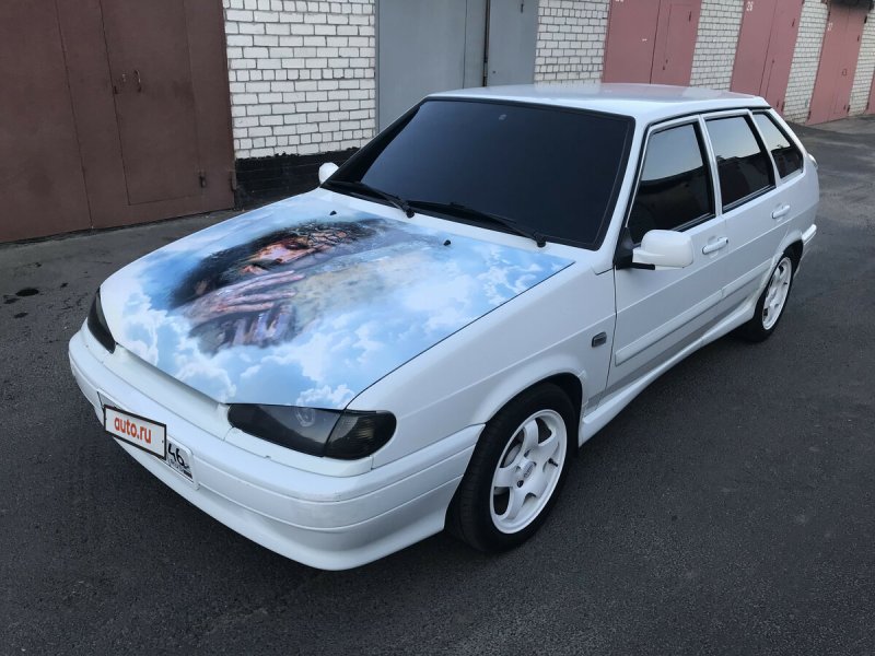ВАЗ 2114 белая тюнингованная