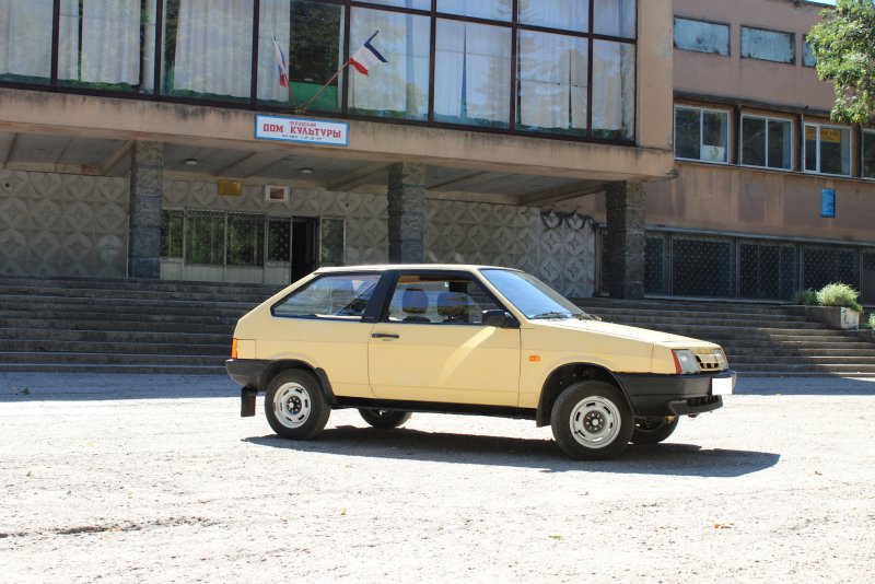 Лада Спутник 2108 1984