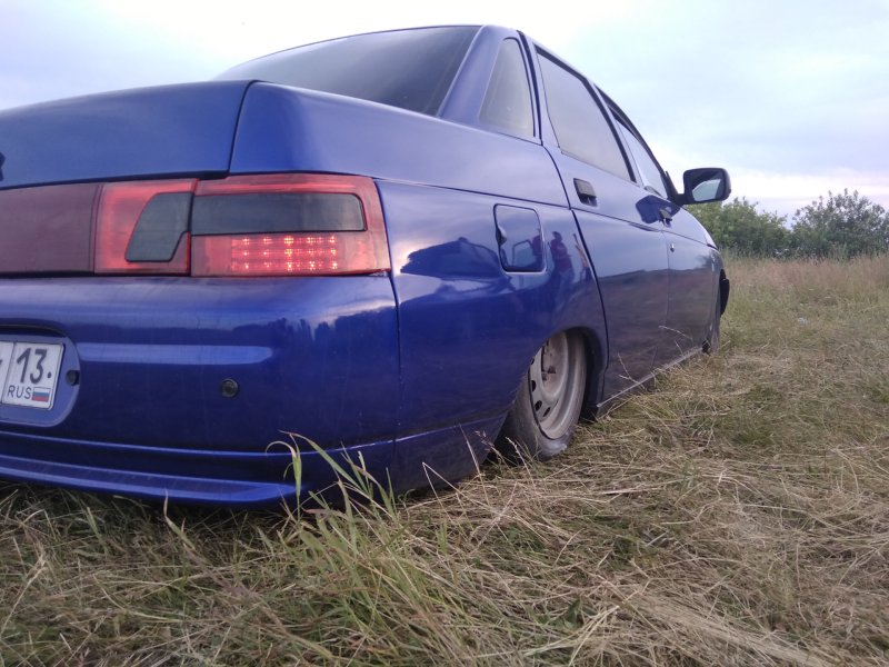 ВАЗ 2110 синяя