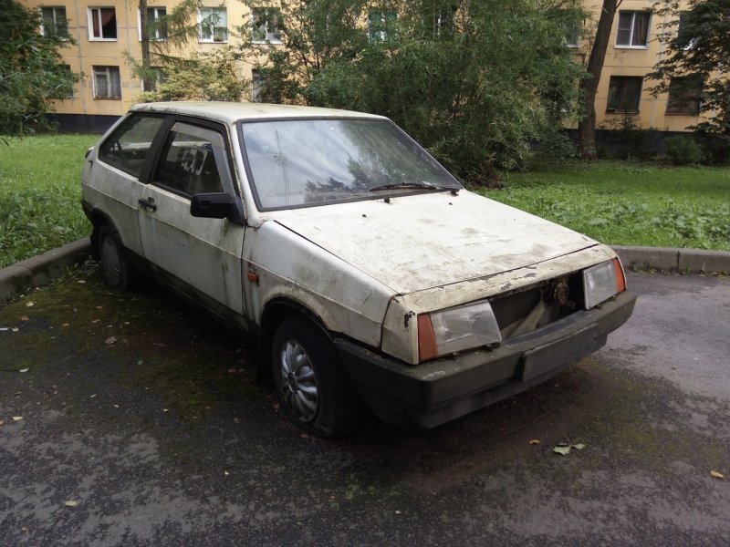 ВАЗ 2109 ржавая