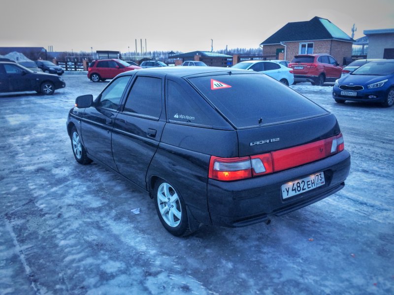 Лада 211240
