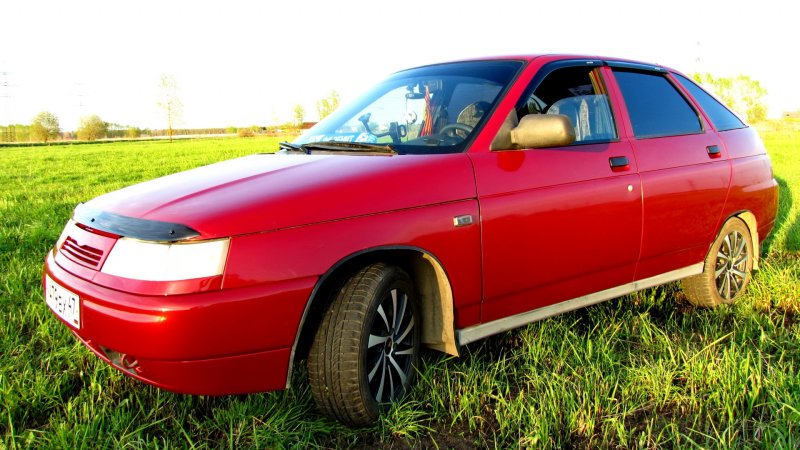 Lada 21124