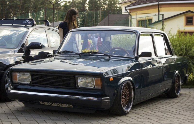 Lada 2105 500 3037