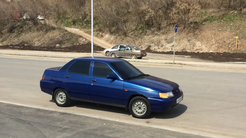 Лада 2110 синяя