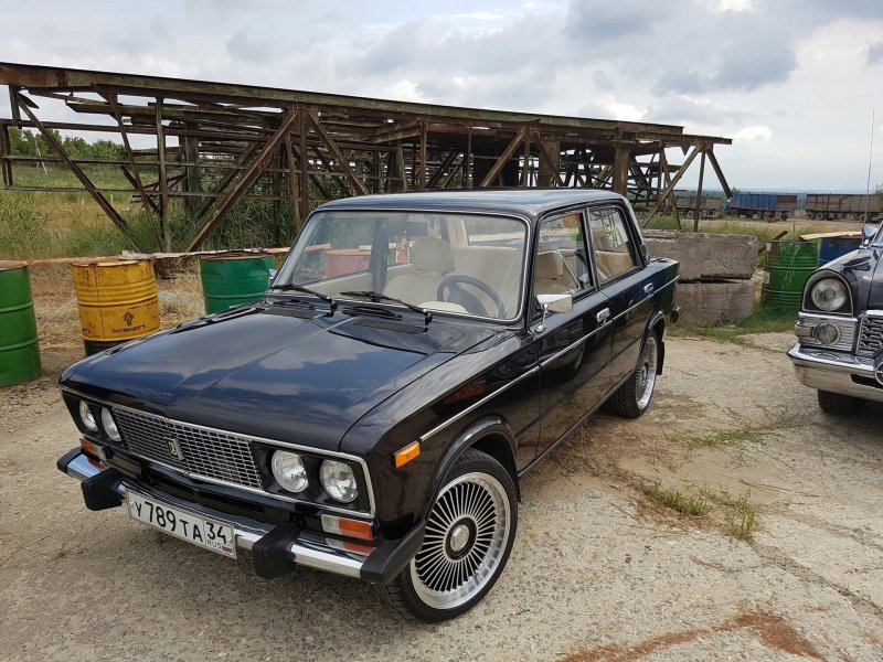 Lada 2106 красная
