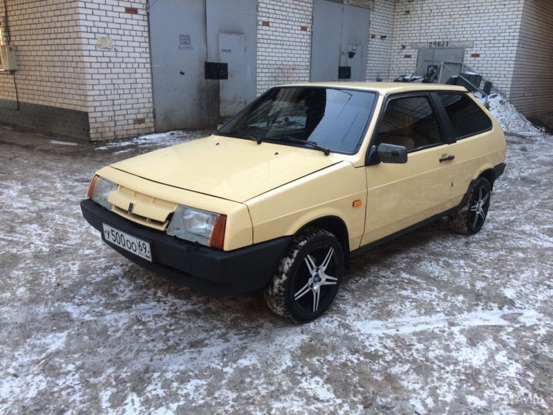 ВАЗ 2108 желтая