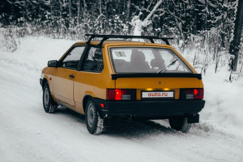 ВАЗ 2108 желтая