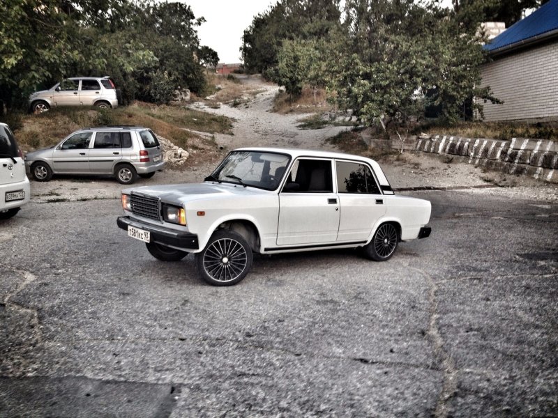 ВАЗ 2107 Бакинский