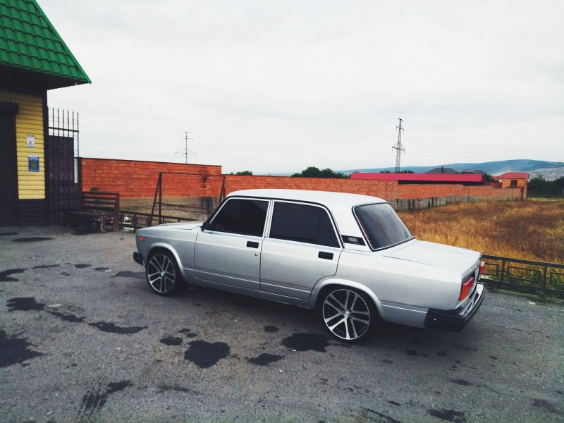 ВАЗ 2107 r16