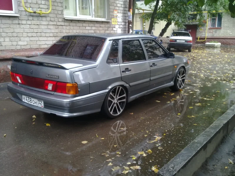 ВАЗ 2115 на дисках r15