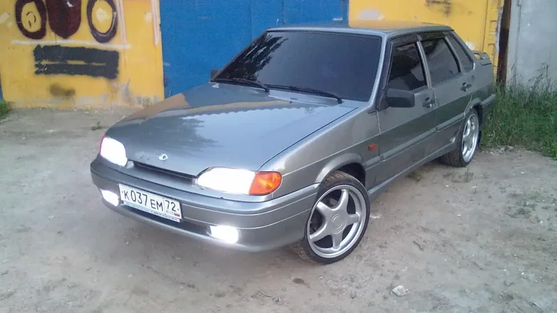 ВАЗ 2115 черная r17