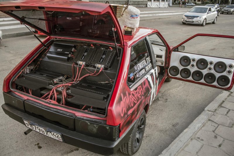 Автозвук ВАЗ 2108 еж