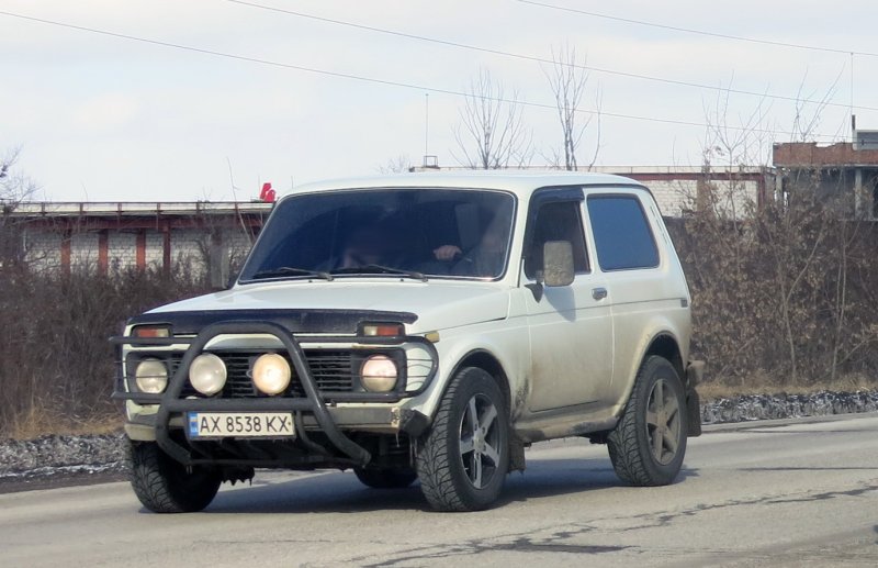 ВАЗ 21214 Нива белые
