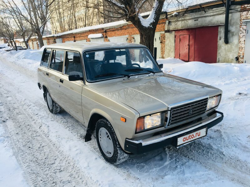 Битый ВАЗ 2104 зеленый