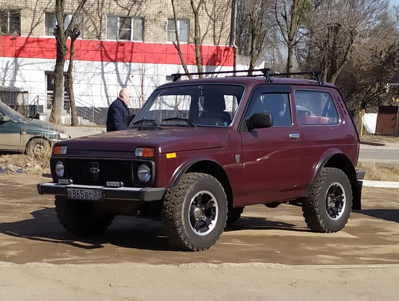 Лада Нива 21214