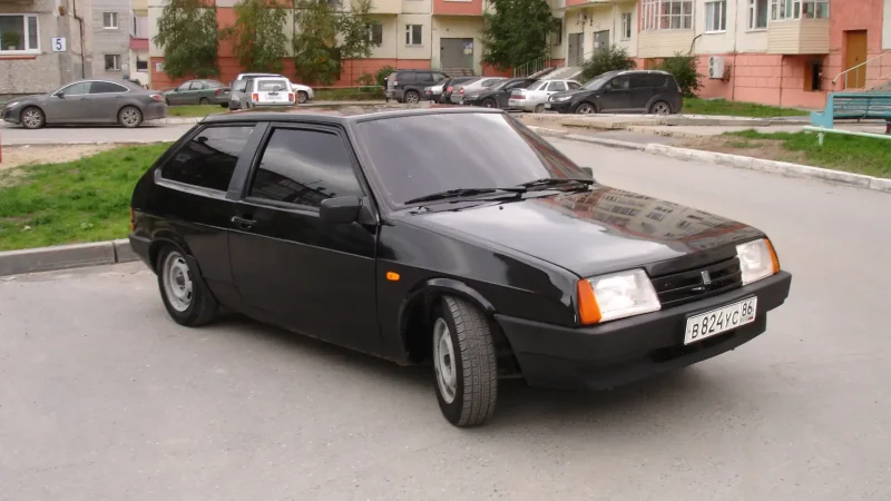 ВАЗ 2108 черная
