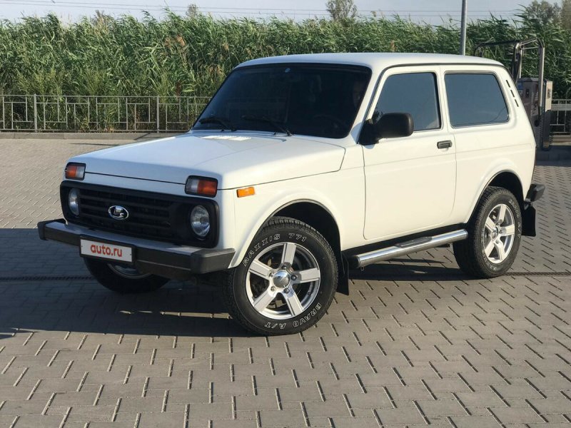 ВАЗ 2121 Нива 2013 года