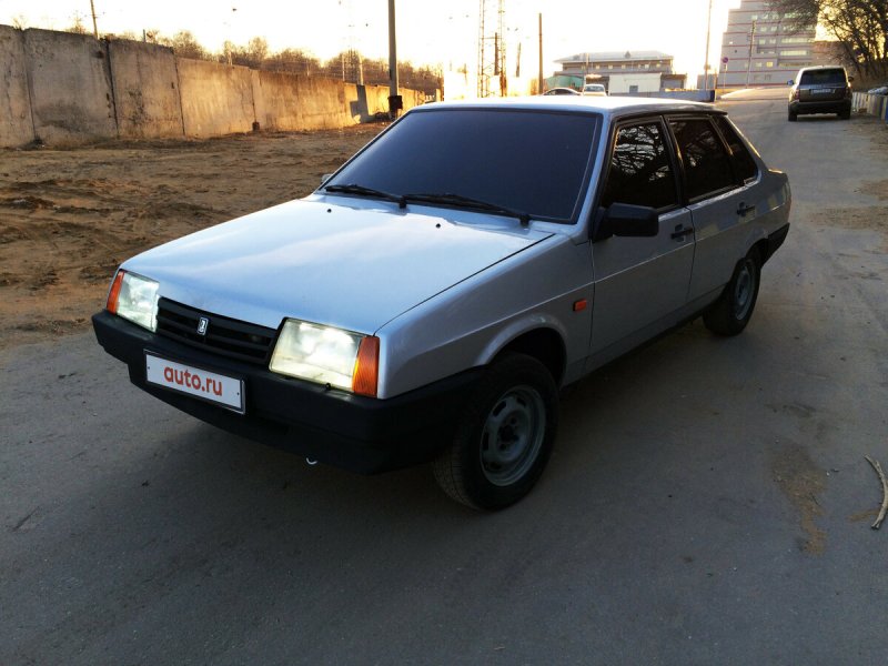 Лада Спутник 21099