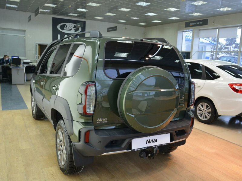 Lada (ВАЗ) Niva i Рестайлинг (Travel)