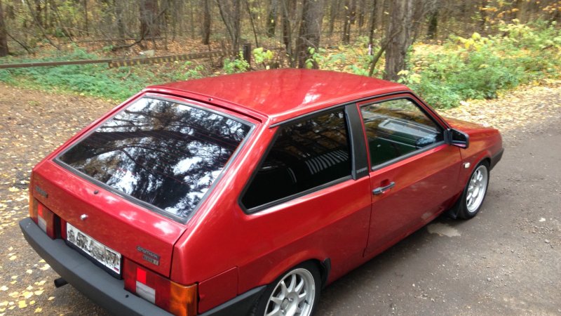 ВАЗ 2108 красная 16v