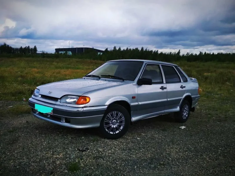 Lada 2115 черная
