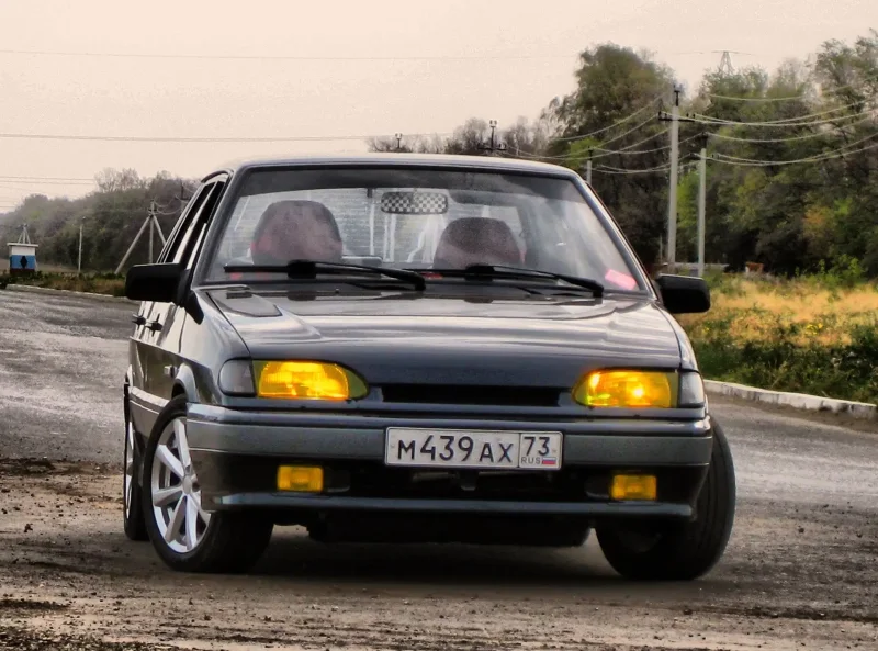 Lada 2115 белая