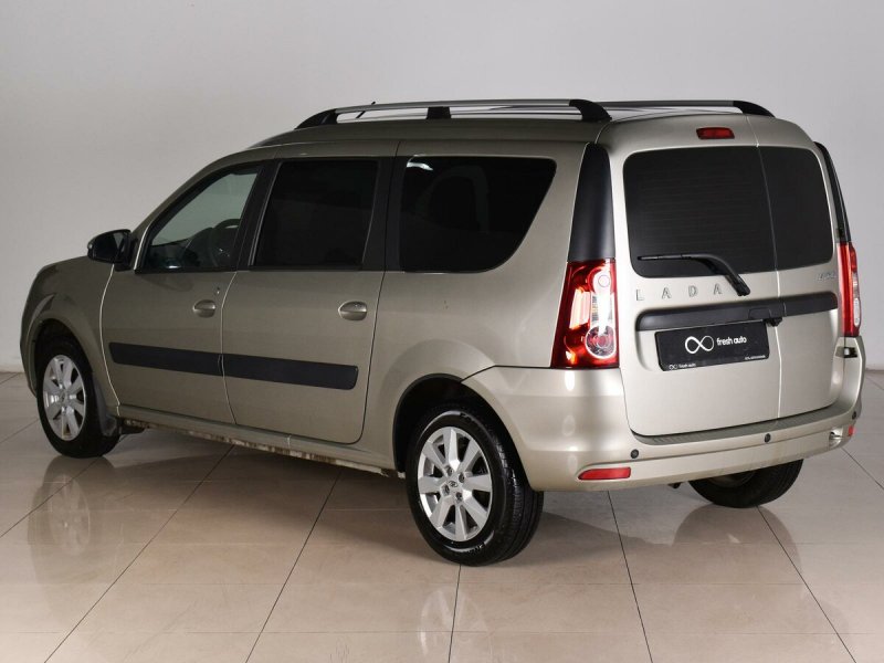 Lada Largus 2013