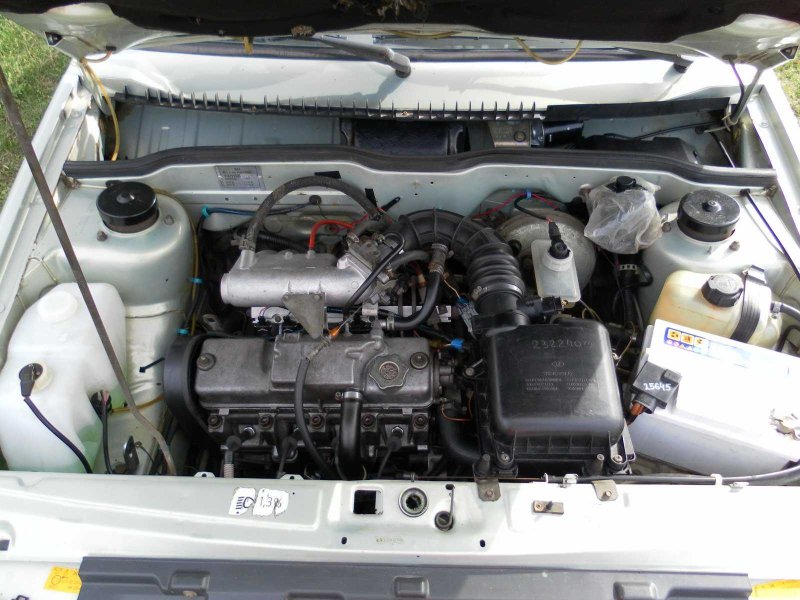 Моторный отсек ВАЗ 2115