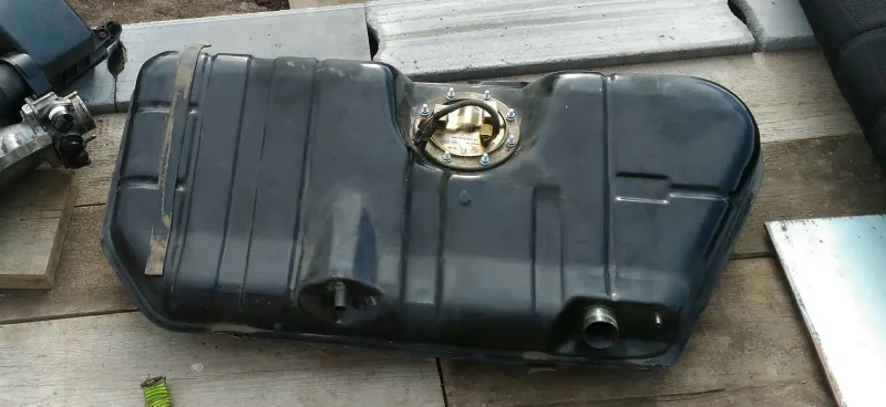 Бак от ВАЗ 2112