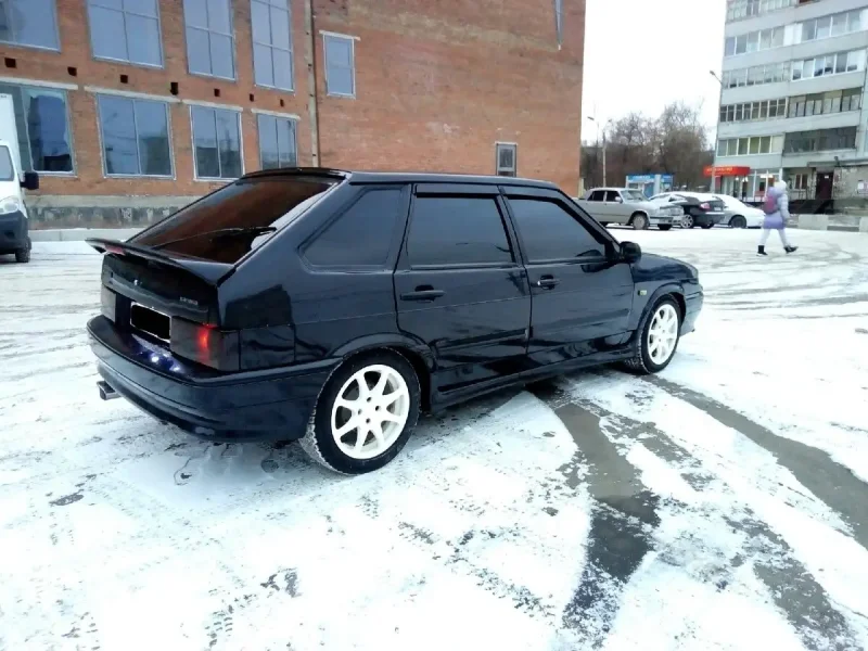 ВАЗ 2114 чёрная на черном