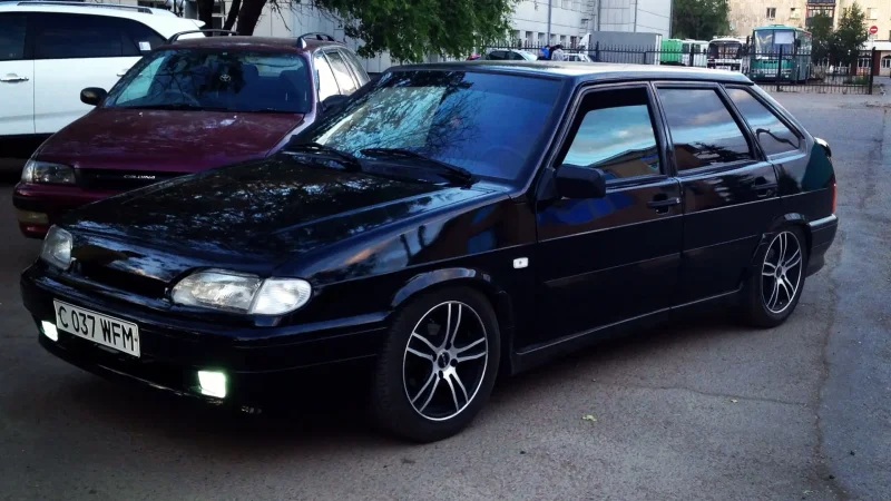 Lada 2114 черная