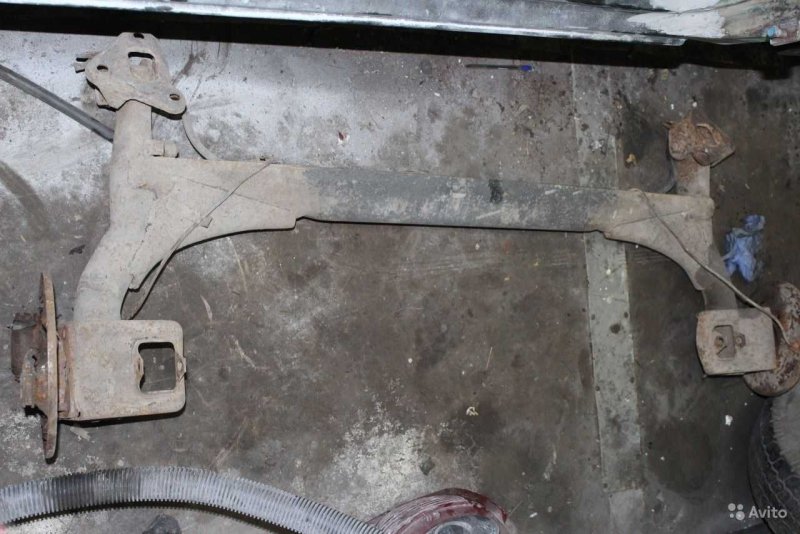 Крепление балки ВАЗ 2114