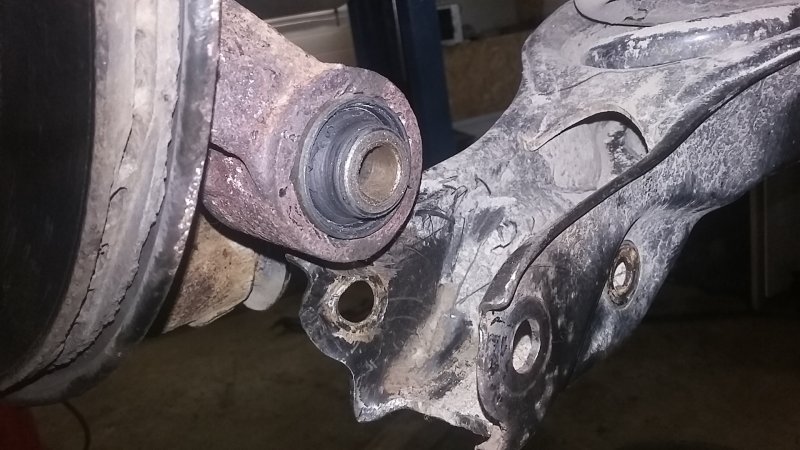 Крепление балки ВАЗ 2114