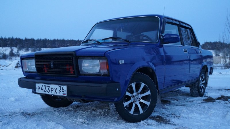 ВАЗ 2107 на арбузах