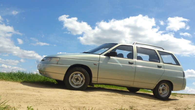 Lada (ВАЗ) 2111