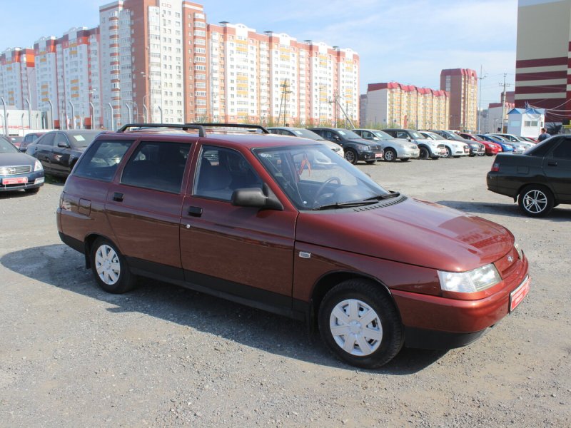 ВАЗ 2111 Вишневая