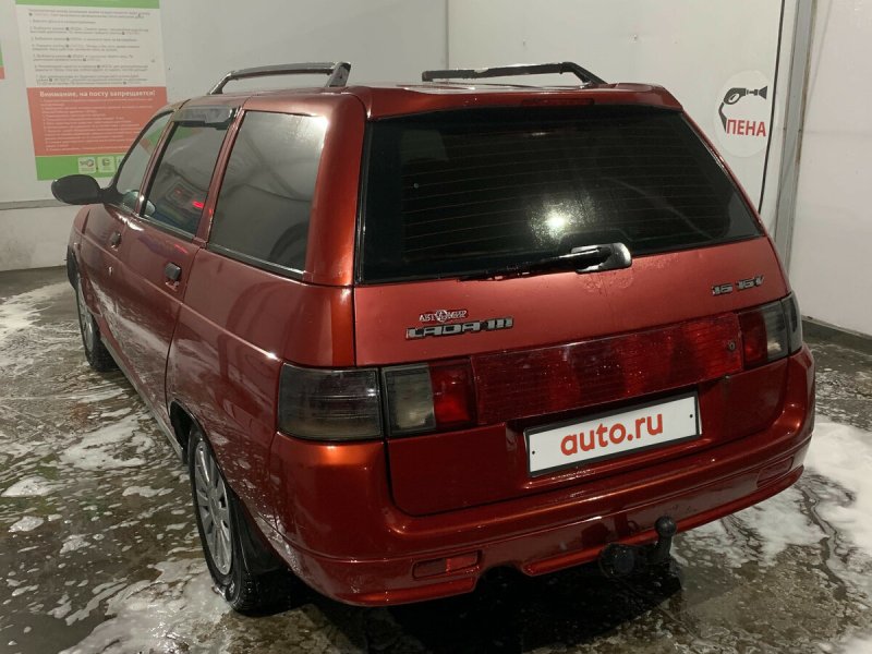 Lada 2111 универсал красный