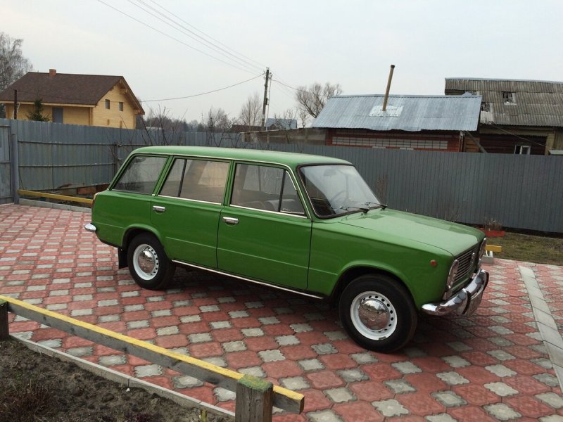 Лада 2102 синяя
