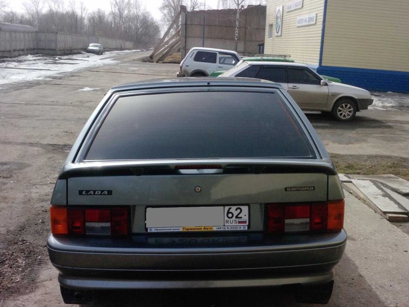 Задние стекло ВАЗ 2114 евро