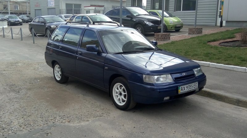 Lada (ВАЗ) 2111 2002