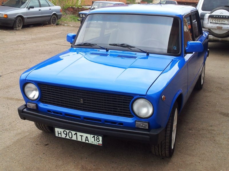 ВАЗ 2101 сине-зеленый