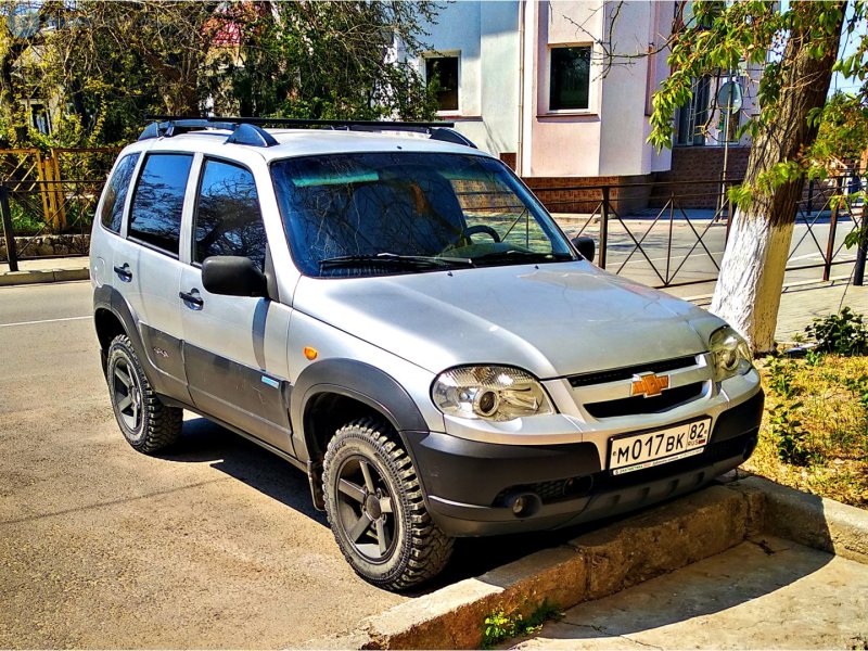 Лада 2123 Нива 1998