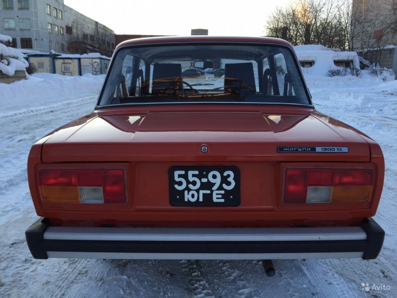 Жигули ВАЗ 2103 желтая