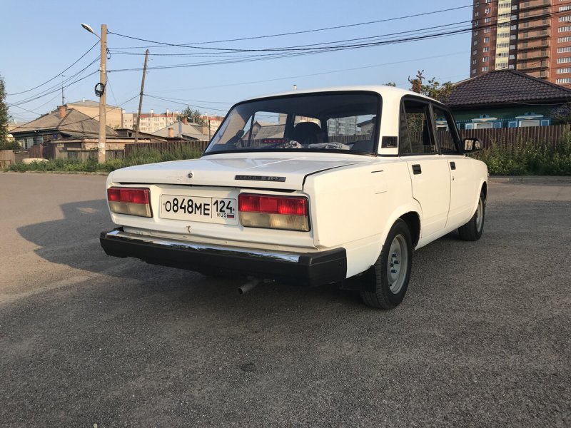 ВАЗ ВАЗ 2105 сзади