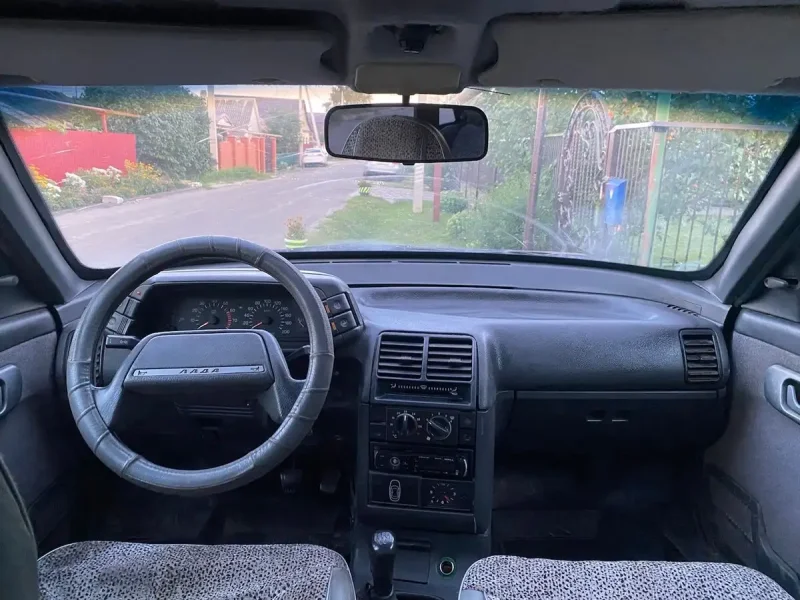 ВАЗ 2110 2004 года салон
