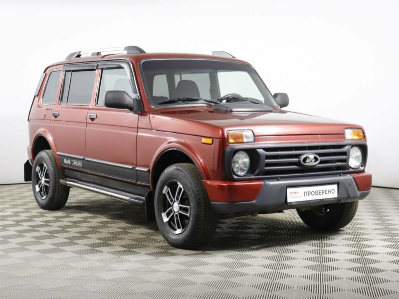 Нива ВАЗ 2131 трехдверная
