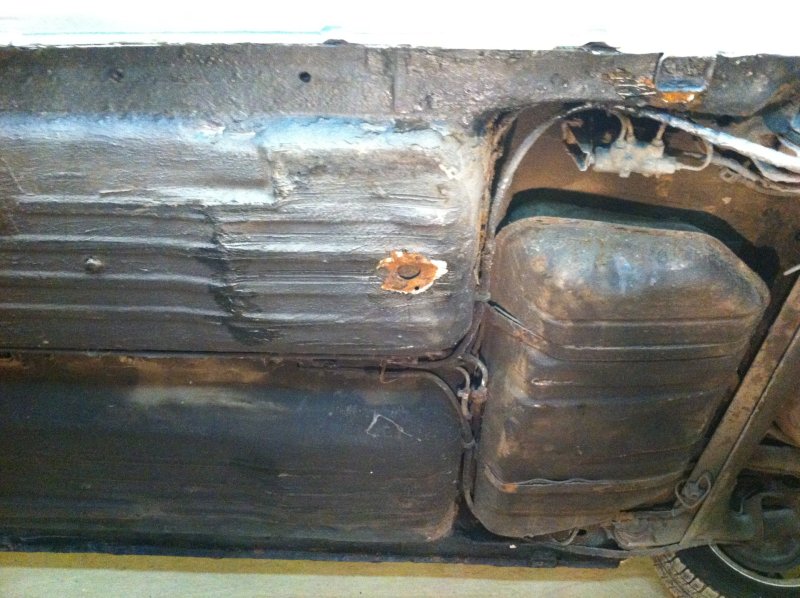 Чем лучше обработать днище кабины Газель