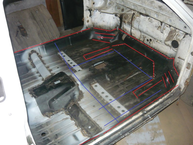 Поднятие машины на бок для ремонта