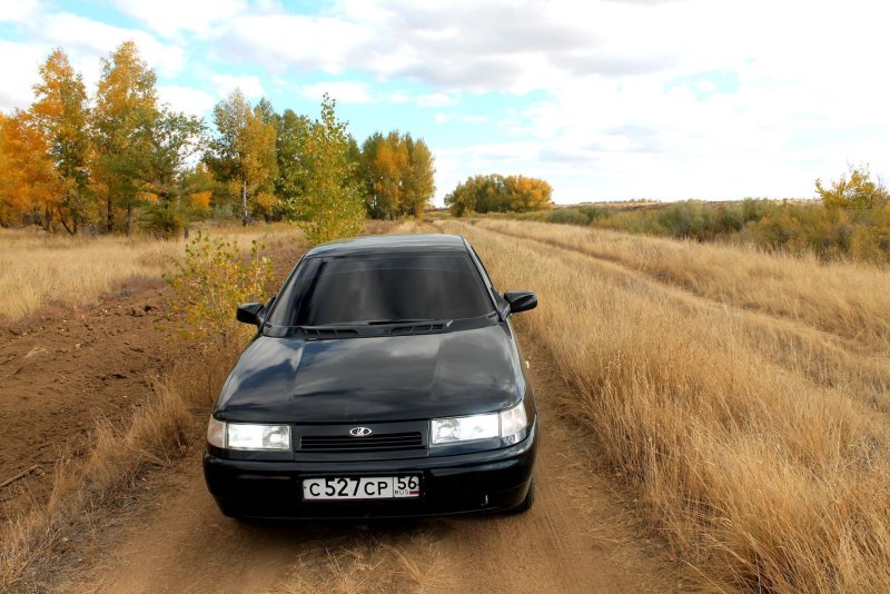 ВАЗ 2112 черная тонированная