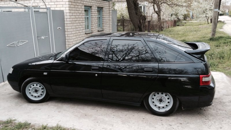 Лада 2112 черная тонированная
